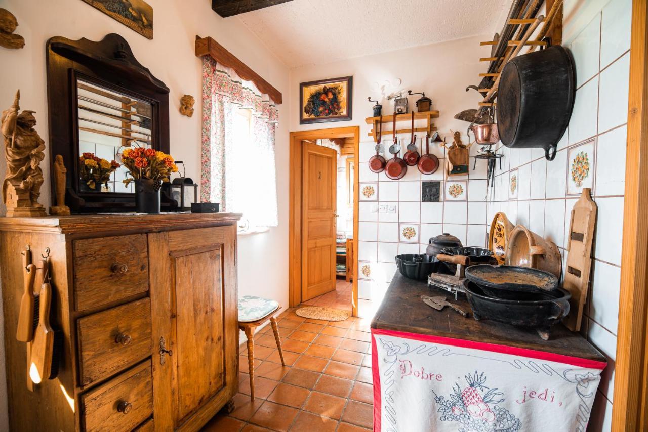 Authentic Countryside Villa With Hot Tub Veliki Kamen 外观 照片